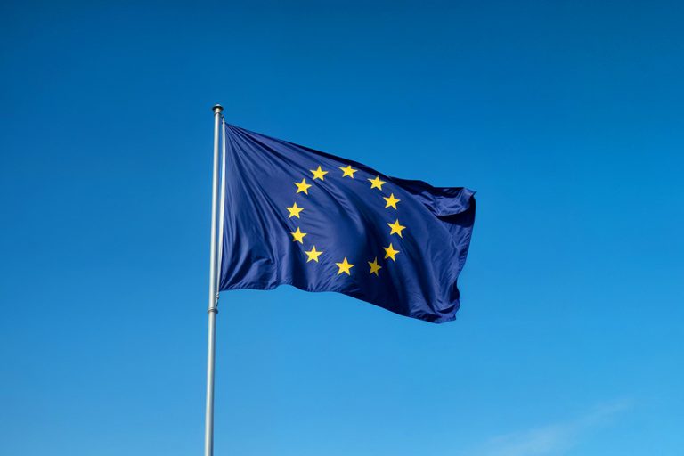 El Impacto de la Ley de Inteligencia Artificial (AI Act) de la UE en tu Empresa: Guía Completa