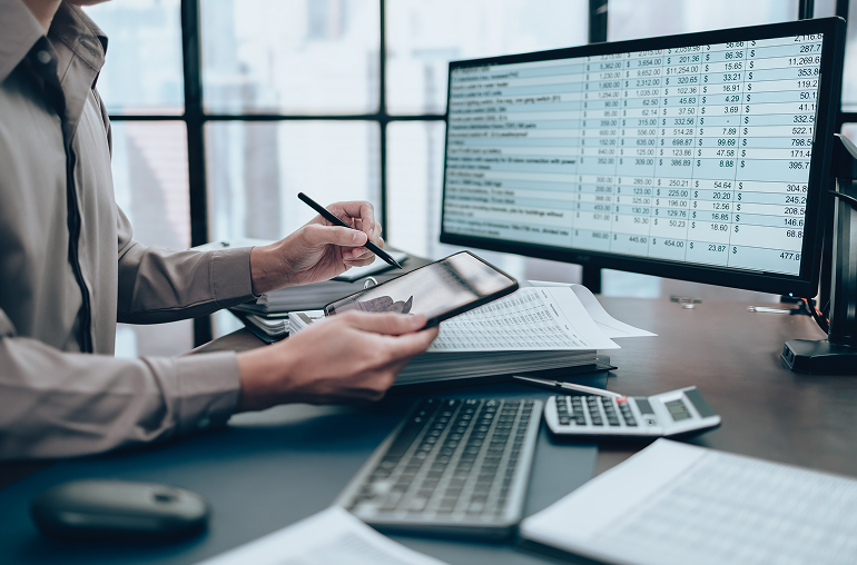 Finanzas y Administración - Persecución de Facturas